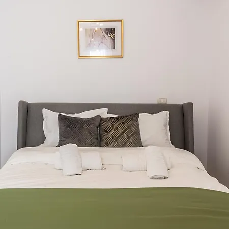 Central Apartments Near Unirii Square & Old Town-2